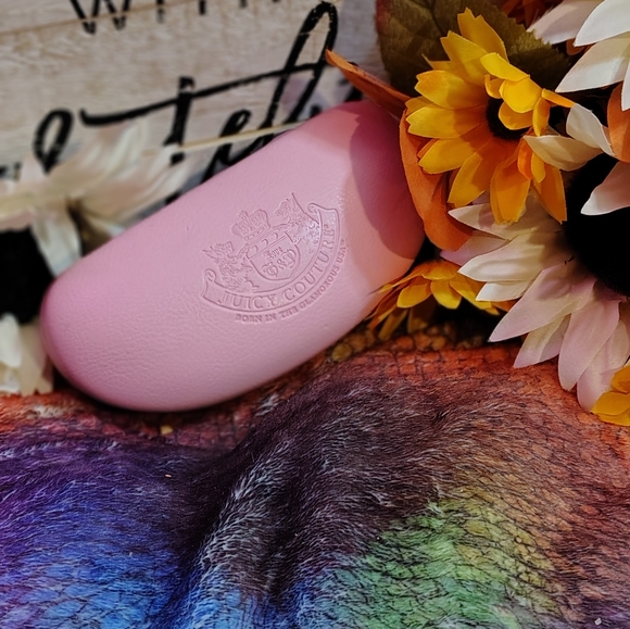 Juicy Contoured Pink Eye Glass Case Only - Picture 4 of 6